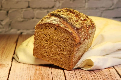 Vollkornschrotbrot